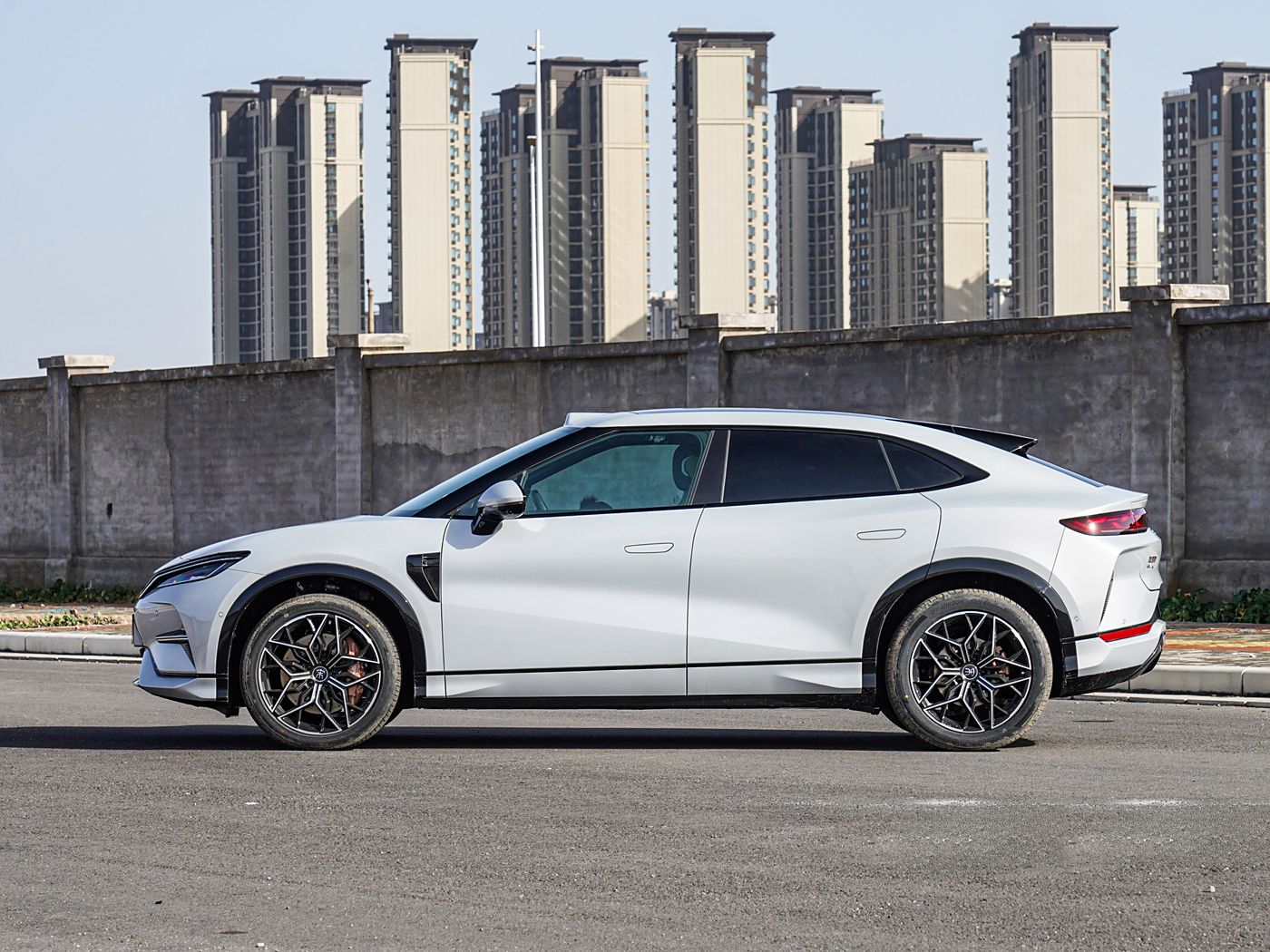 BYD Song L EV