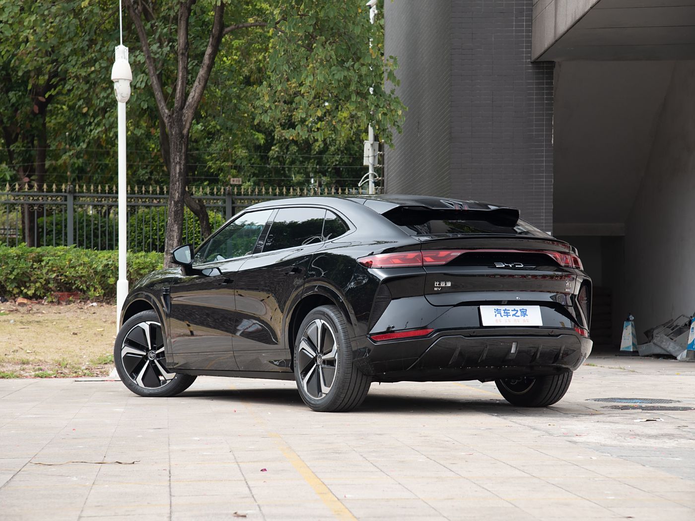 BYD Song L EV
