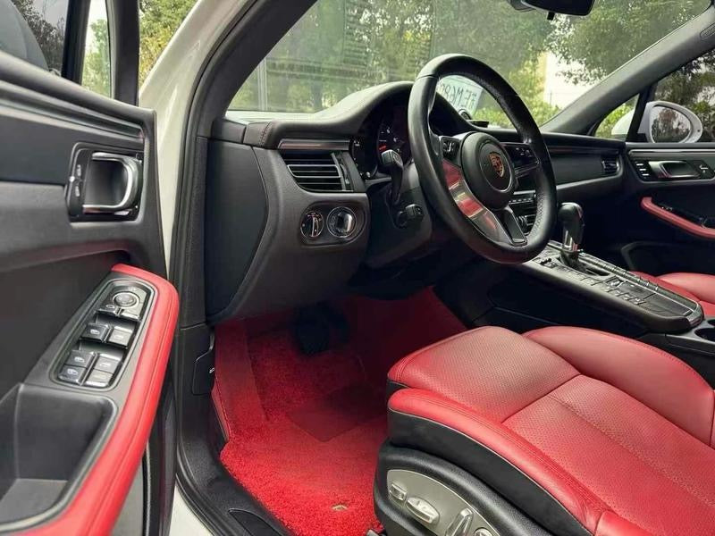 2020 Porsche Macan