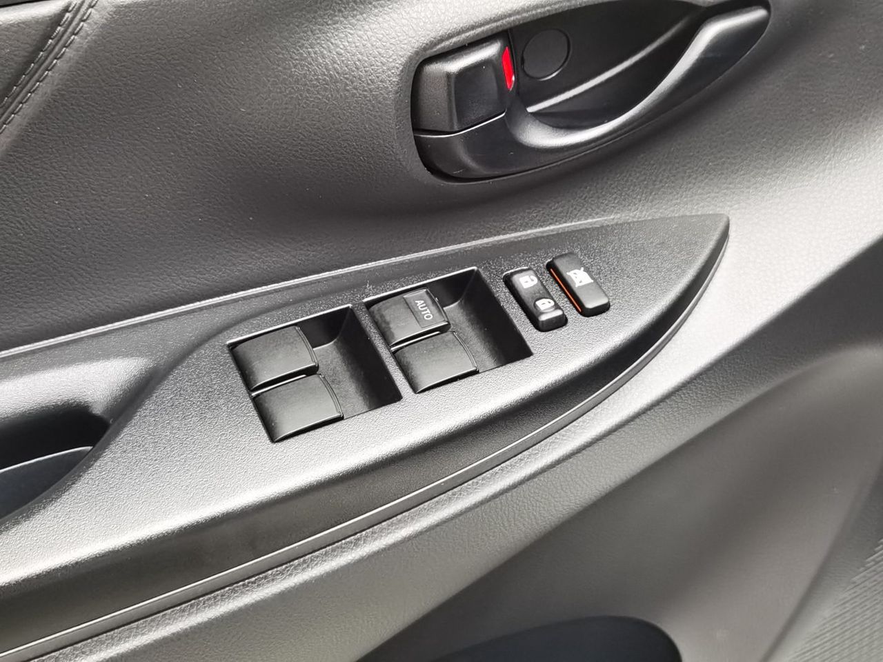 2019 Toyota Yaris L 1.5L