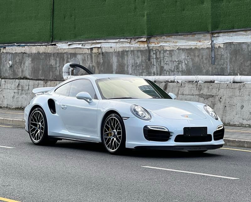 2014 Porsche 911 Turbo S
