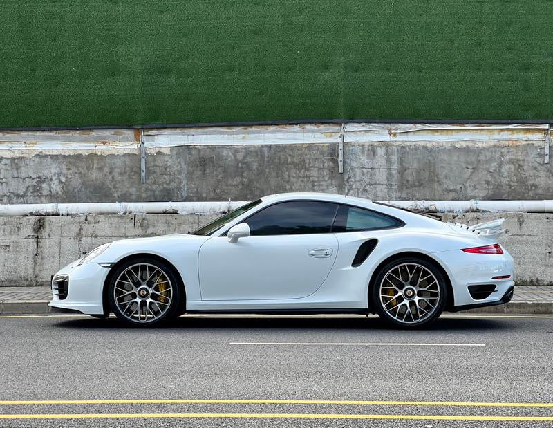 2014 Porsche 911 Turbo S