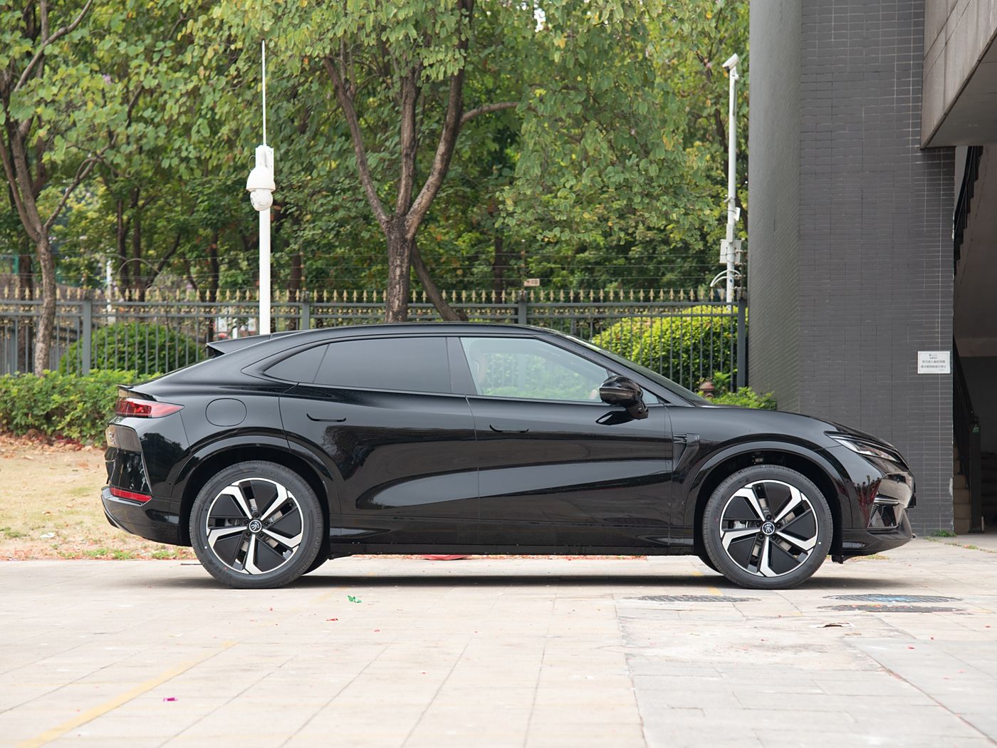 BYD Song L EV