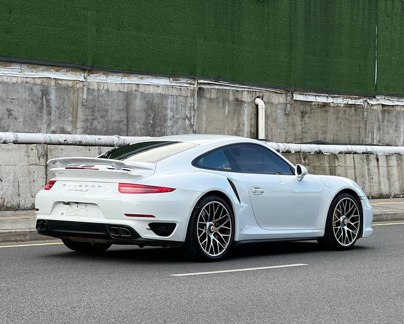 2014 Porsche 911 Turbo S